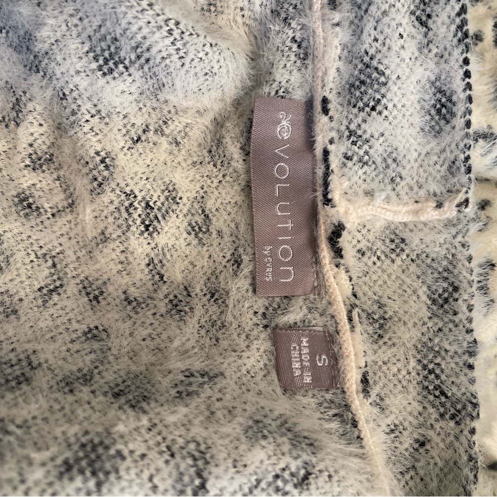Evolution sweater - Picture 3 of 6